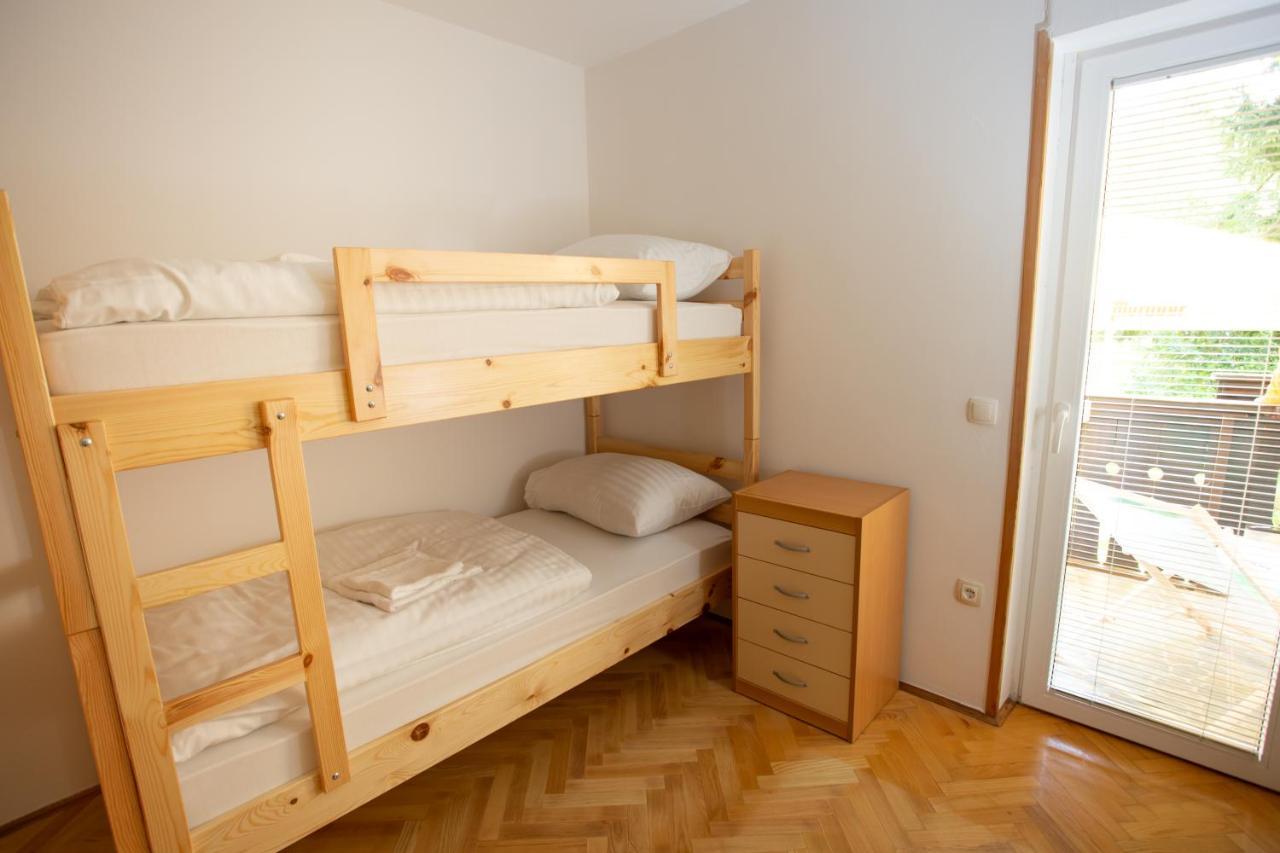Hostel Lakebled Exterior foto